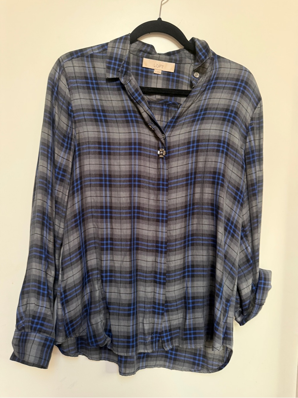 LOFT Blue Gray Plaid Jewel Button-Front Women's Blouse. Medium